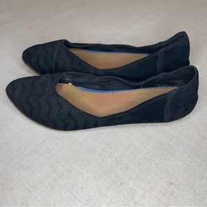 Toms Black Suede Flats​